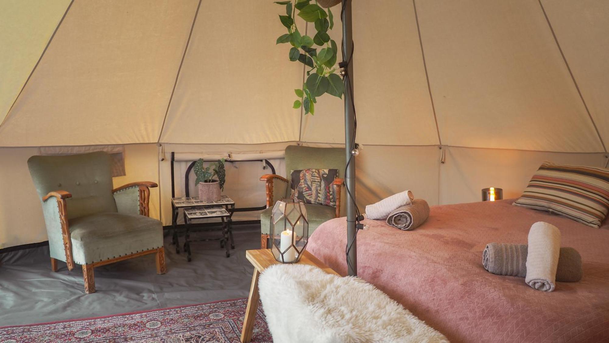 Bell Tent In Een Voedselbos Nederweert-Eind Exterior foto
